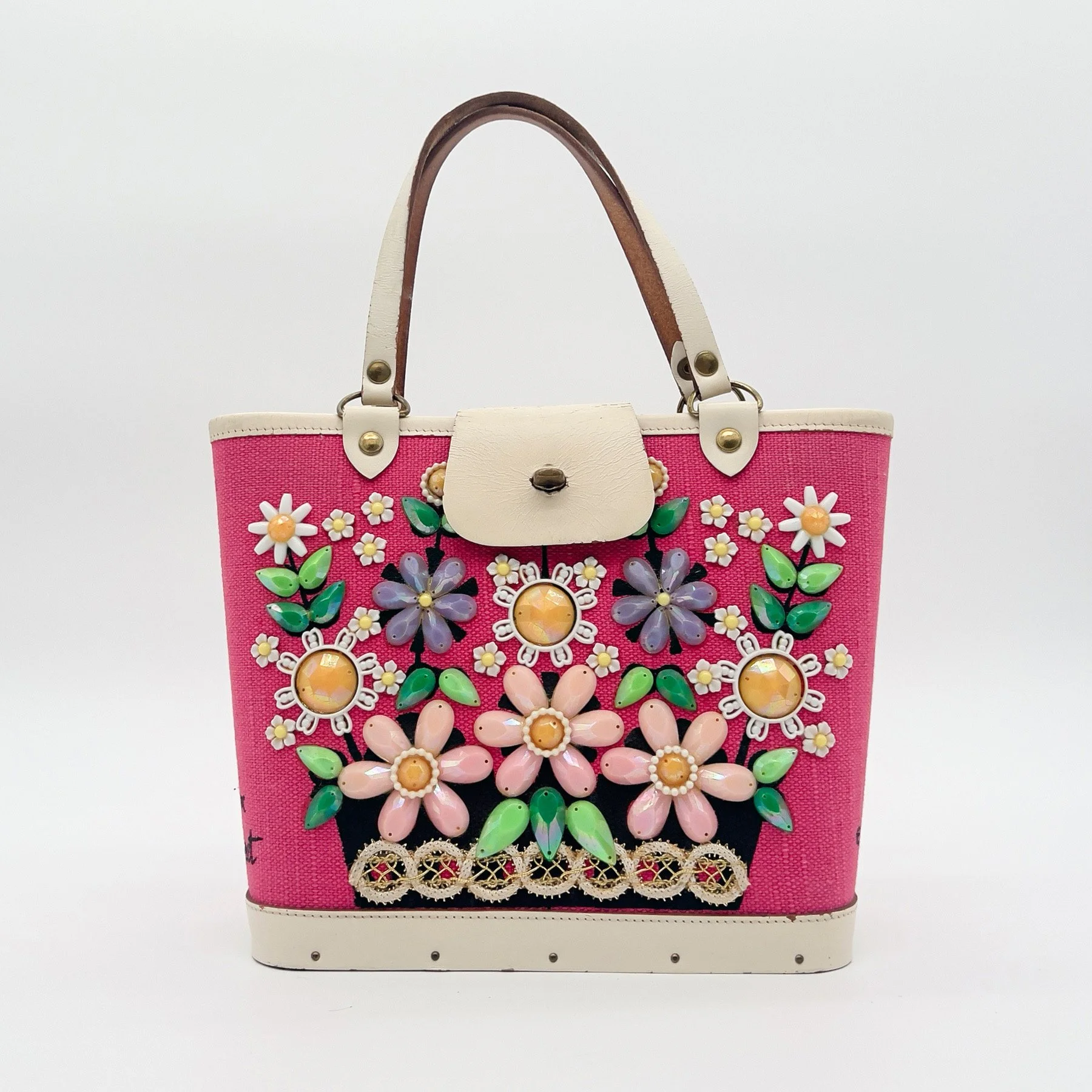 Finding Enid with LOVE - Elements with Enid: Bags in the Color Exhibit